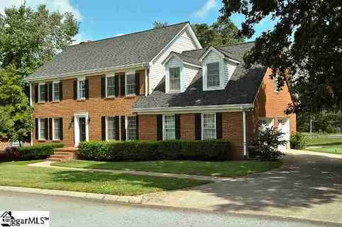 104 Ledgewood Way