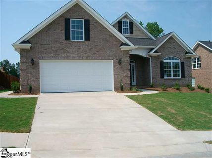 8 Cedarcrest Ct
