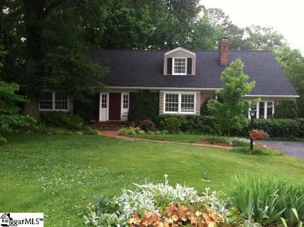 86 Lake Forest Drive