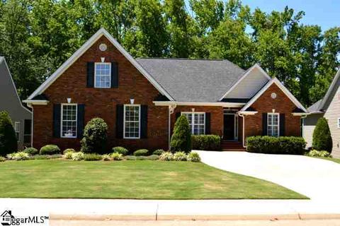 18 Shannon Ridge Court