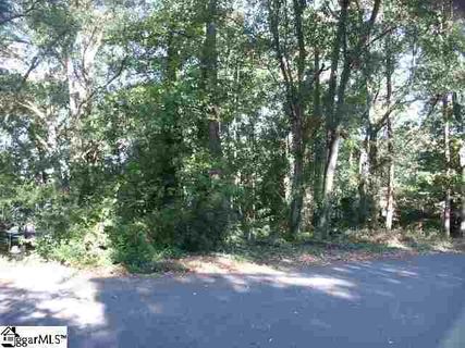 300 Lakecrest Drive
