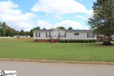 102 Robin Ridge Circle