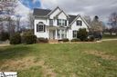 206 Farmwood Drive sold home in Fountain Inn, SC