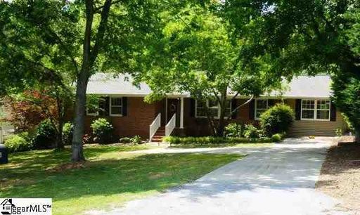 114 Greenbriar Drive