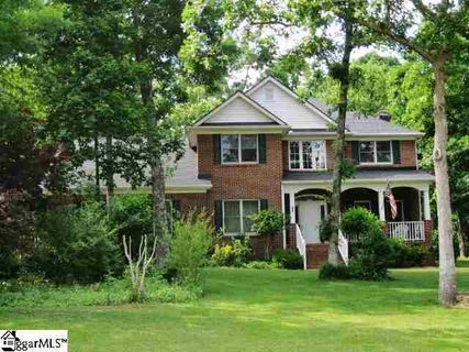 10 Clearwater Court