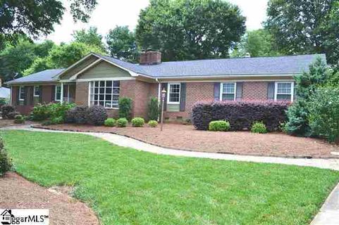 104 Bridgeton Drive