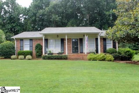 107 Mistletoe Drive