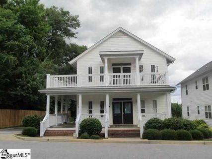 9B Oakhurst Avenue