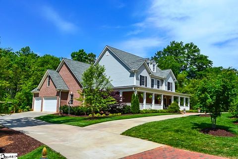 512 Bridlewood Lane