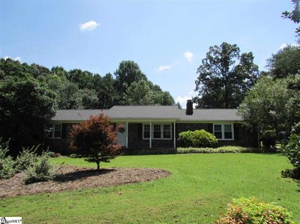 106 Magnolia Avenue