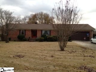 108 Lynn Drive sold home in Cunningham Acre, Taylors, SC