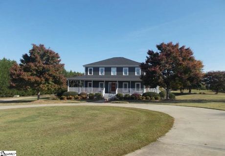 10 Bennetts Crossing Court sold home in Bennetts Crossing, Greer, SC
