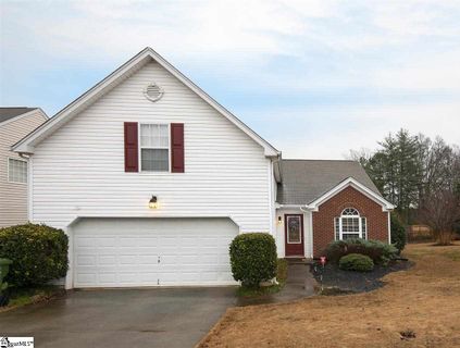 208 Clay Thorn Court sold home in Heather Hills, Greer, SC