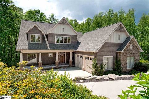 109 Pinehurst Green Way