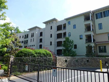 1209 E Washington Street #403
