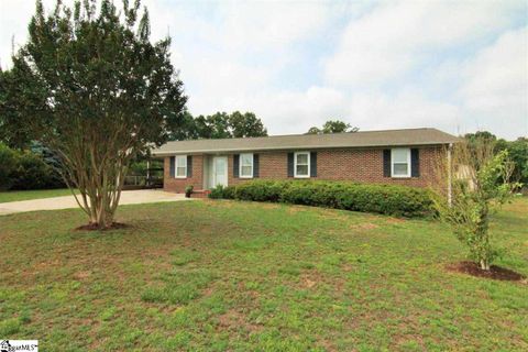 112 Woodfield Drive