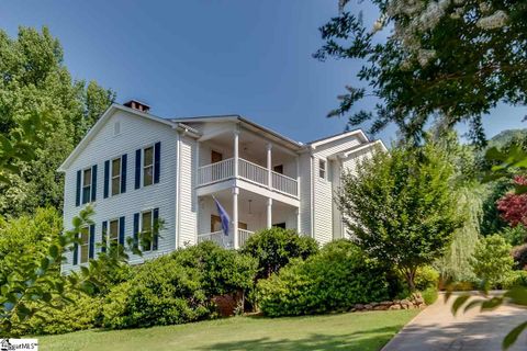 157 Club View Drive