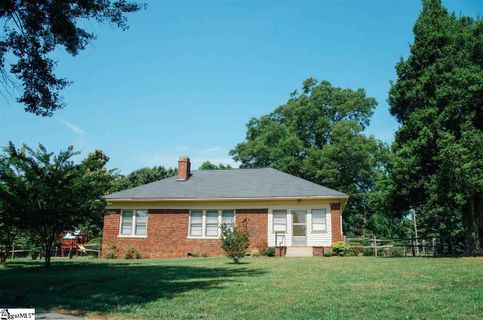 15 Maplecroft Street sold home in Piedmont Park, Greenville, SC