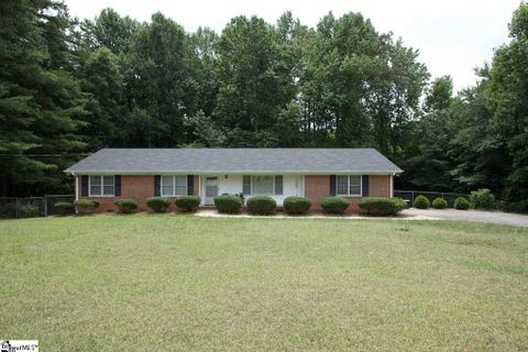 69 Maxie Avenue