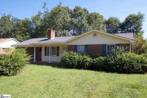 18 Willowood Drive sold home in Stone Creek, Spartanburg, SC