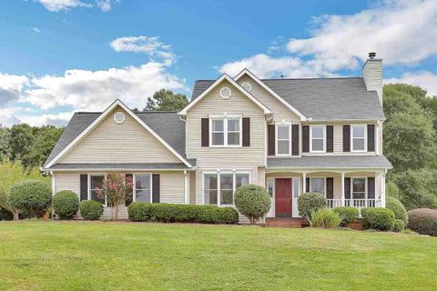 104 Huddersfield Drive