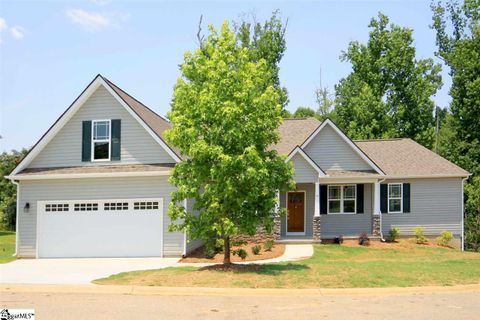 15 Pondsbury Court
