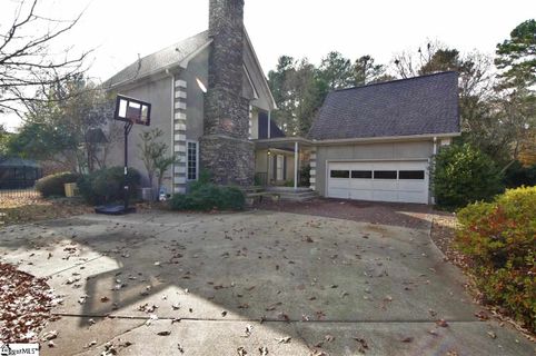 100 Sanderling Drive