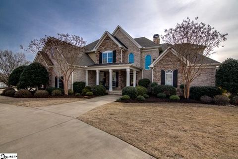 18 Great Lawn Drive