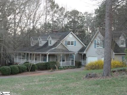 300 Exeter Close