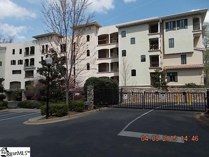 1209 E Washington Street #201