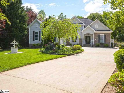 3 Pebble Grove Court