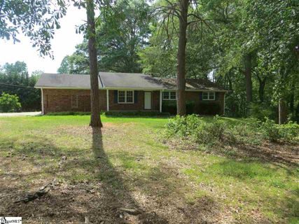 121 Riverside Drive sold home in Riverside Manor, Piedmont, SC