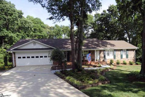 116 Lakewood Circle