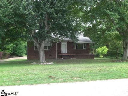 121 Tanglewood Drive