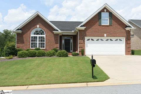 1 Cedarcrest Court
