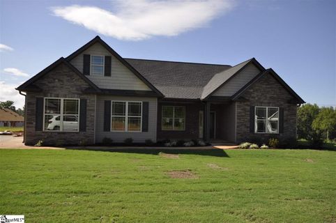 211 Clearridge Way sold home in Robinson Landing, Greer, SC