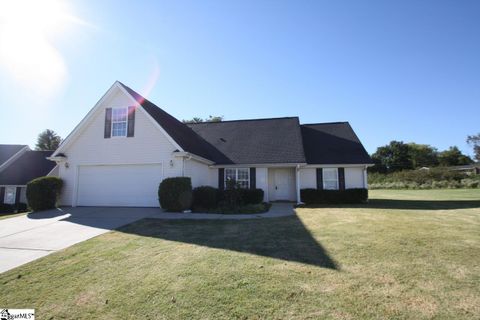 146 Lauren Wood Circle sold home in Lauren Woods, Taylors, SC