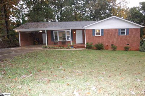 136 Woodridge Circle sold home in Windsor Park, Greenville, SC