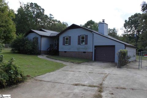 2 Danbury Lane
