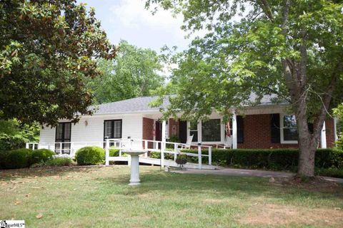 Homes in Westcliffe, Greenville
