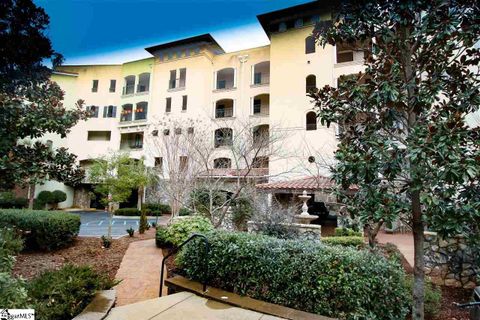 1209 E Washington Street Unit 304