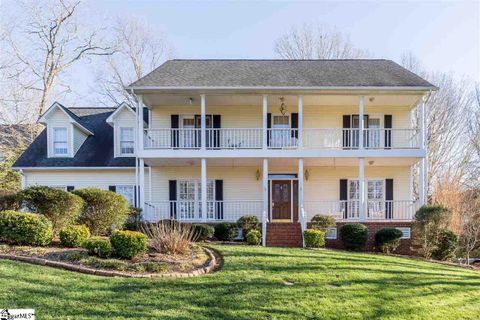 8 Creek View Court