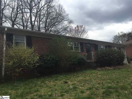 102 Pinewood Drive