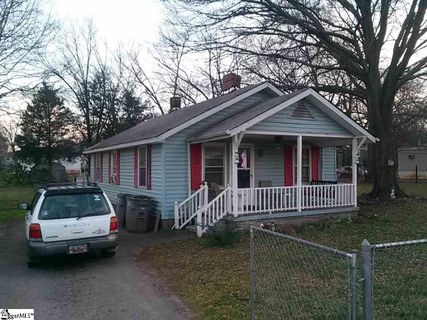407 Highlawn Avenue