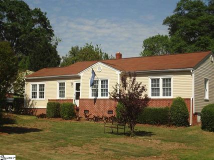 9 N Garden Circle