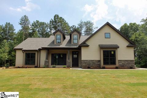 204 Clearridge Way sold home in Robinson Landing, Greer, SC