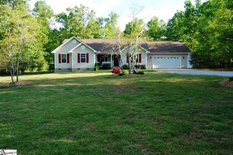 209 W Magill Court sold home in Cameron Woods, Greer, SC