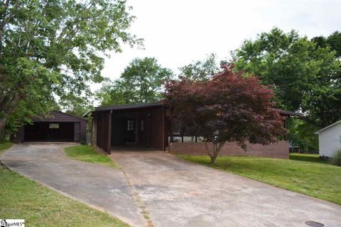 5 Blue Mountain Drive