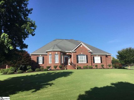 105 Grassy Knoll Way