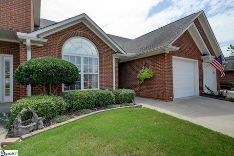 513 Garden Spring Drive sold home in Coopers Lake, Simpsonville, SC